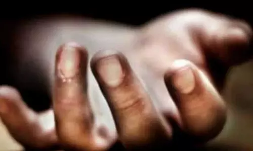 Telangana: फोन इस्तेमाल करने पर डांट पड़ने पर 10वीं के छात्र ने आत्महत्या कर ली Telangana: फोन इस्तेमाल करने पर डांट पड़ने पर 10वीं के छात्र ने आत्महत्या कर ली