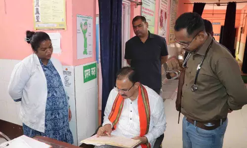 मंत्री अचानक सामुदायिक स्वास्थ्य केंद्र पहुंचे, श्याम बिहारी जयसवाल ने  स्वास्थ्य सेवाओं की ली जानकारी