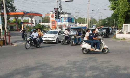 Haryana : अब वैध प्रदूषण प्रमाण पत्र, बीमा न होने पर ऑनलाइन चालान Haryana : अब वैध प्रदूषण प्रमाण पत्र, बीमा न होने पर ऑनलाइन चालान