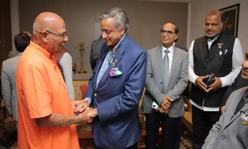 गुयाना ने Shashi Tharoor के नेतृत्व वाले सर्वदलीय प्रतिनिधिमंडल को आतंकवाद के खिलाफ समर्थन की पुष्टि की गुयाना ने Shashi Tharoor के नेतृत्व वाले सर्वदलीय प्रतिनिधिमंडल को आतंकवाद के खिलाफ समर्थन की पुष्टि की