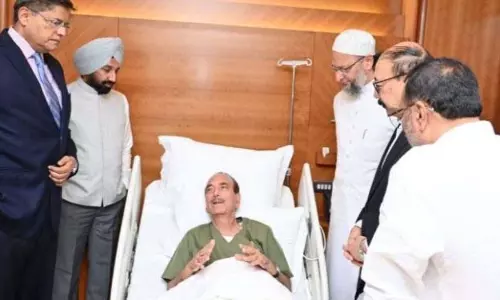 गुलाम नबी आज़ाद अस्पताल में भर्ती: पांडा गुलाम नबी आज़ाद अस्पताल में भर्ती: पांडा
