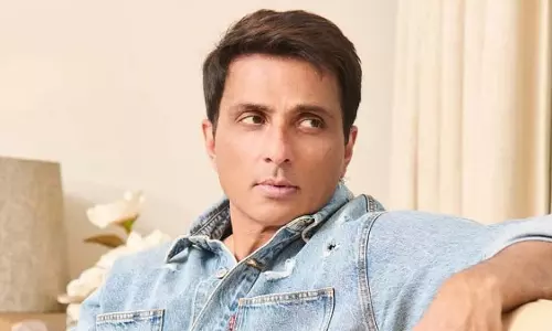 Sonu Sood बिना हेलमेट के बाइक क्यों चला रहे थे?