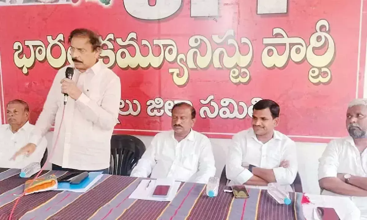 Andhra: वामपंथी दलों और मानवाधिकार समूहों ने पुलिस द्वारा माओवादियों के अंतिम संस्कार की निंदा की