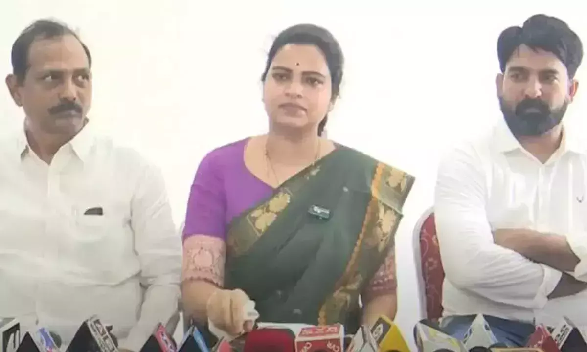 YSRCP ने पुलिस के ‘दुरुपयोग’ की निंदा की YSRCP ने पुलिस के ‘दुरुपयोग’ की निंदा की