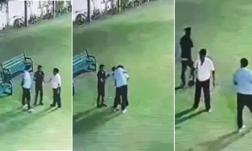 UP: पार्किंग को लेकर हुआ झगड़ा, गुस्साए शख्स ने काटी सेक्रेटरी की नाक UP: पार्किंग को लेकर हुआ झगड़ा, गुस्साए शख्स ने काटी सेक्रेटरी की नाक