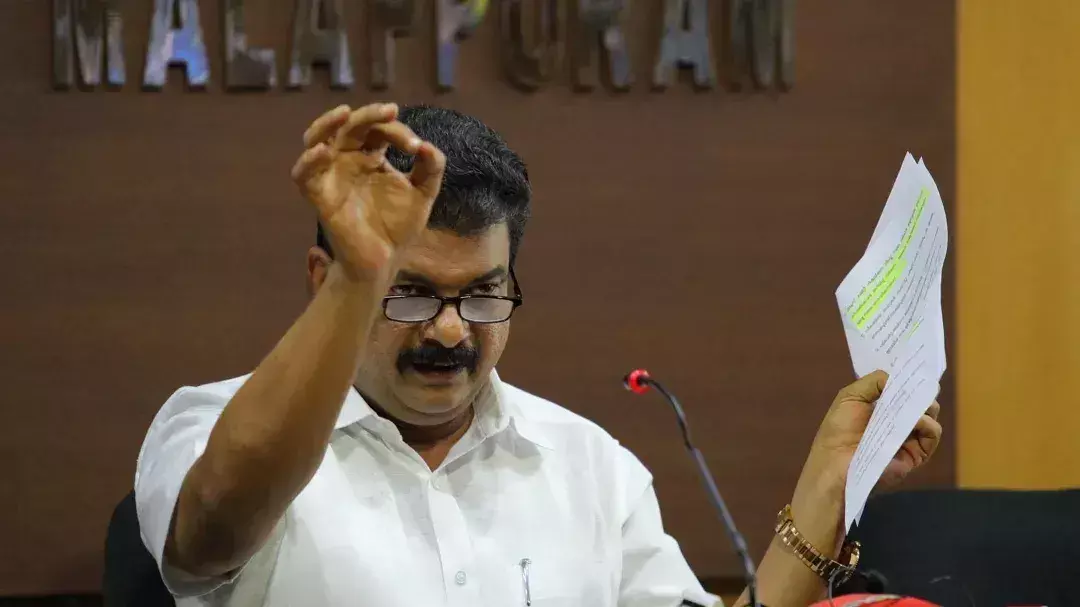 पीवी अनवर ने UDF के नीलांबुर उपचुनाव के चयन को लेकर सतीशन की आलोचना की पीवी अनवर ने UDF के नीलांबुर उपचुनाव के चयन को लेकर सतीशन की आलोचना की