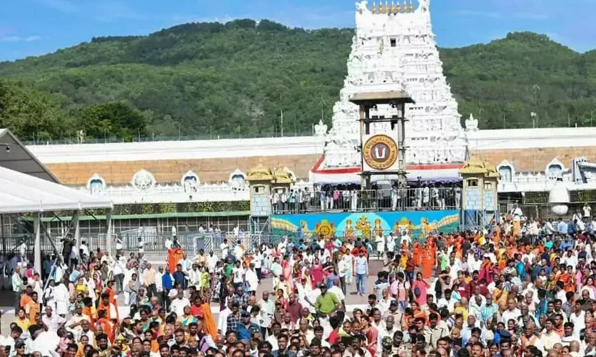 TTD ने तिरुमाला में वन्यजीव सुरक्षा बढ़ाने के लिए अलीपीरी फुटपाथ को ‘नो लेपर्ड जोन’ घोषित किया TTD ने तिरुमाला में वन्यजीव सुरक्षा बढ़ाने के लिए अलीपीरी फुटपाथ को ‘नो लेपर्ड जोन’ घोषित किया
