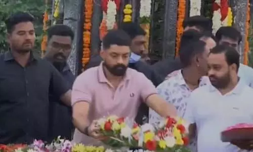 NTR को उनकी 102वीं जयंती पर श्रद्धांजलि अर्पित की गई