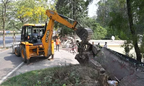 Chandigarh: राष्ट्रीय राजमार्ग के किनारे अतिक्रमण ध्वस्त