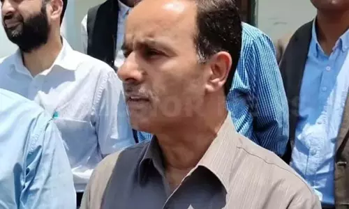 ग्रीष्मकालीन अवकाश की अभी कोई योजना नहीं: DSEK ग्रीष्मकालीन अवकाश की अभी कोई योजना नहीं: DSEK