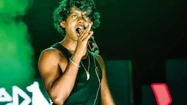 Rapper Vedan को एक लाख रुपये के प्रथम प्रियदर्शिनी पुरस्कार के लिए चुना गया Rapper Vedan को एक लाख रुपये के प्रथम प्रियदर्शिनी पुरस्कार के लिए चुना गया
