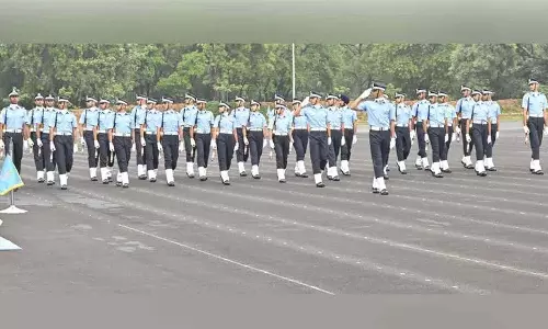 Hyderabad: एक्विनो स्क्वाड्रन को एयर फोर्स अकादमी में कमांडेंट का बैनर मिला