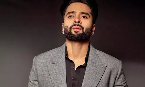 Jackky Bhagnani द्वारा रेड कार्पेट स्पॉटलाइट के पीछे की चुनौतियां Jackky Bhagnani द्वारा रेड कार्पेट स्पॉटलाइट के पीछे की चुनौतियां