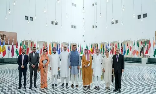 सर्वदलीय प्रतिनिधिमंडल ने Saudi Arabian के राज्य मंत्री से की मुलाकात सर्वदलीय प्रतिनिधिमंडल ने Saudi Arabian के राज्य मंत्री से की मुलाकात