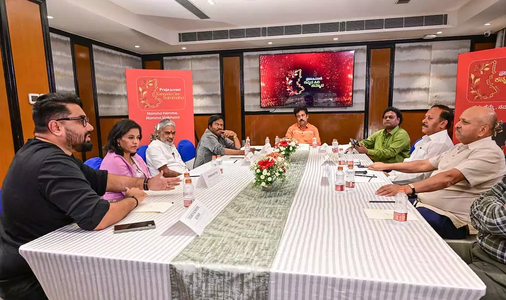 PV सिने सम्मान-3 बहुत सारी फिल्में, खराब गुणवत्ता: राय PV सिने सम्मान-3 बहुत सारी फिल्में, खराब गुणवत्ता: राय