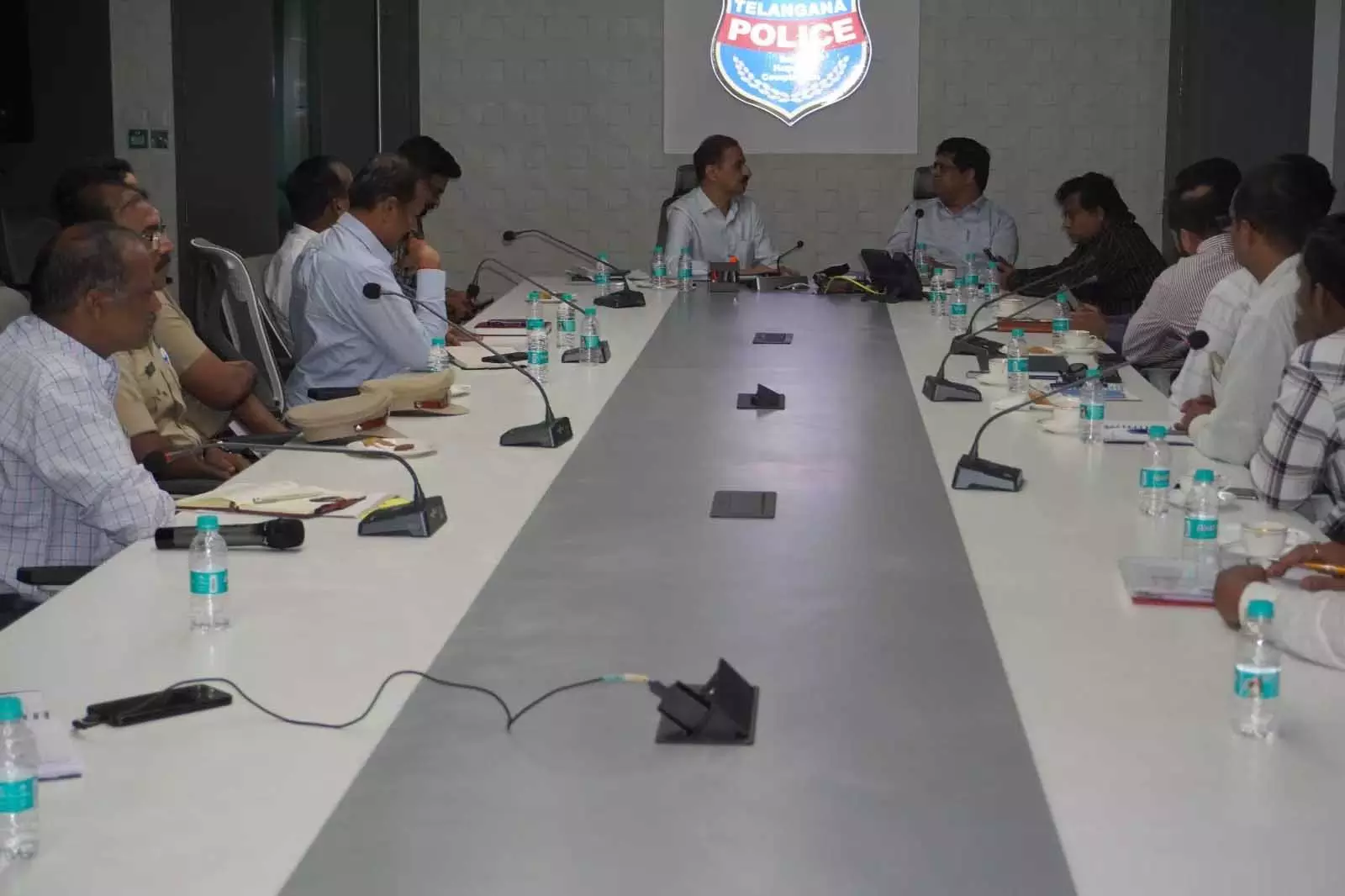 यातायात प्रवर्तन के लिए डेटा पहुंच बढ़ाने के लिए महत्वपूर्ण बैठक TGiCCC में आयोजित की यातायात प्रवर्तन के लिए डेटा पहुंच बढ़ाने के लिए महत्वपूर्ण बैठक TGiCCC में आयोजित की