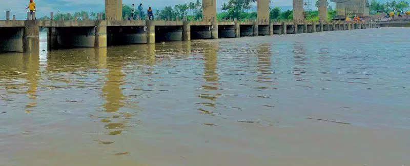 Chikkodi : कल्लोला-यदूर ब्रिज-बैराज तैयार Chikkodi : कल्लोला-यदूर ब्रिज-बैराज तैयार