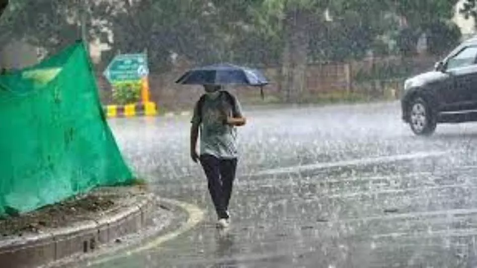 Uttarakhand में IMD ने जारी किया बारिश और तेज हवाएं चलने का अलर्ट Uttarakhand में IMD ने जारी किया बारिश और तेज हवाएं चलने का अलर्ट