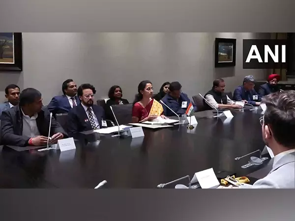 Supriya Sule के नेतृत्व में सर्वदलीय प्रतिनिधिमंडल ने दक्षिण अफ्रीका के कृषि मंत्री से मुलाकात की Supriya Sule के नेतृत्व में सर्वदलीय प्रतिनिधिमंडल ने दक्षिण अफ्रीका के कृषि मंत्री से मुलाकात की