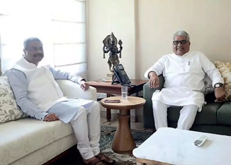 Odisha: शिक्षा मंत्री प्रधान ने देबरीगढ़-संबलपुर चिड़ियाघर के विस्तार के लिए बाघ अभयारण्य का दर्जा मांगा Odisha: शिक्षा मंत्री प्रधान ने देबरीगढ़-संबलपुर चिड़ियाघर के विस्तार के लिए बाघ अभयारण्य का दर्जा मांगा