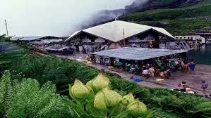 Hemkund Sahib यात्रा की तैयारी से पहले जानें जरूरी गाइडलाइंस और दर्शनीय स्थल Hemkund Sahib यात्रा की तैयारी से पहले जानें जरूरी गाइडलाइंस और दर्शनीय स्थल