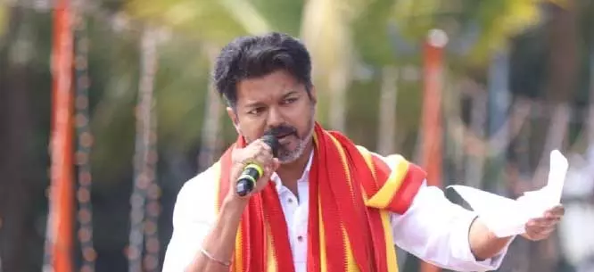 विजय ने अन्ना विश्वविद्यालय यौन उत्पीड़न मामले में फैसले को लेकर DMK सरकार की आलोचना की विजय ने अन्ना विश्वविद्यालय यौन उत्पीड़न मामले में फैसले को लेकर DMK सरकार की आलोचना की