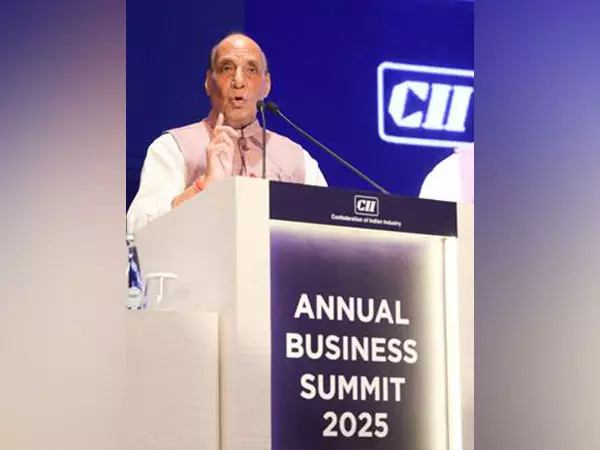 पीओके भारत का हिस्सा है, यह स्वेच्छा से हमारी मुख्यधारा में वापस आएगा: Rajnath Singh पीओके भारत का हिस्सा है, यह स्वेच्छा से हमारी मुख्यधारा में वापस आएगा: Rajnath Singh