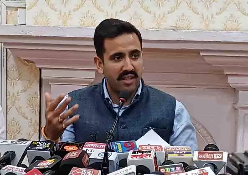 नेगी की मौत के मामले में भाजपा राजनीति कर रही: Vikramaditya Singh नेगी की मौत के मामले में भाजपा राजनीति कर रही: Vikramaditya Singh