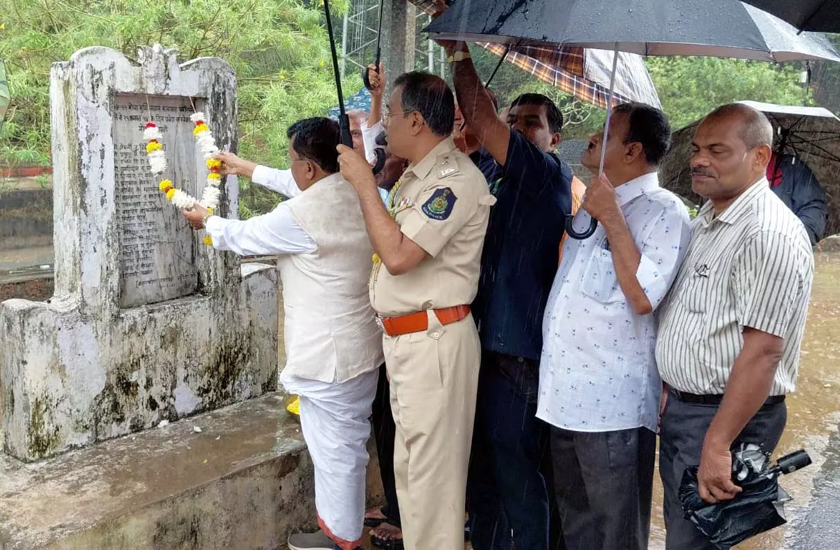 राज्यपाल ने Goa में धार्मिक-ऐतिहासिक स्थलों का दौरा किया राज्यपाल ने Goa में धार्मिक-ऐतिहासिक स्थलों का दौरा किया