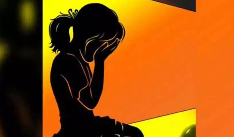 Telangana: पुलिस ने महिला को देह व्यापार से बचाया, दो गिरफ्तार Telangana: पुलिस ने महिला को देह व्यापार से बचाया, दो गिरफ्तार