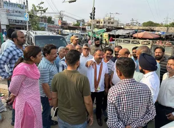 MLA रंधावा ने चल रहे विकास कार्यों की समीक्षा की MLA रंधावा ने चल रहे विकास कार्यों की समीक्षा की