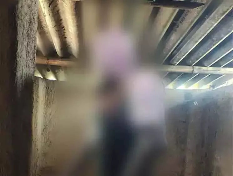 CG BREAKING: युवक ने सूने मकान में लगाई फांसी, जांच में जुटी पुलिस CG BREAKING: युवक ने सूने मकान में लगाई फांसी, जांच में जुटी पुलिस
