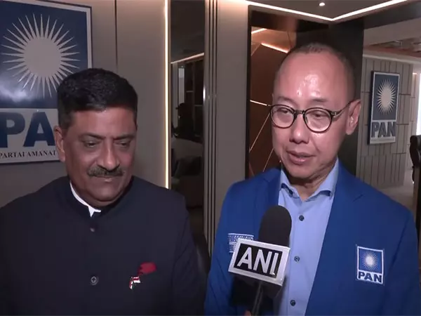 नेशनल मैंडेट पार्टी के अध्यक्ष ने कहा, इंडोनेशिया आतंकवादी गतिविधियों के सख्त खिलाफ नेशनल मैंडेट पार्टी के अध्यक्ष ने कहा, इंडोनेशिया आतंकवादी गतिविधियों के सख्त खिलाफ