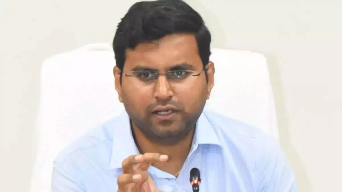 पीजेपी परियोजना में भारी जलप्रवाह की उम्मीद: गडवाल कलेक्टर ने निवासियों को चेताया पीजेपी परियोजना में भारी जलप्रवाह की उम्मीद: गडवाल कलेक्टर ने निवासियों को चेताया