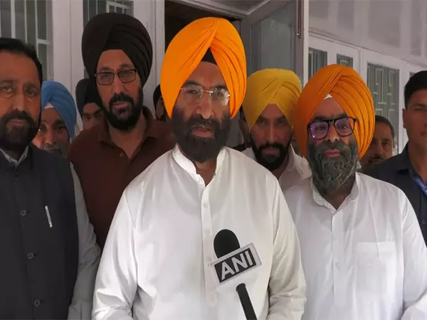 कांग्रेस पाकिस्तान के टीवी पर दिखाने के लिए बयान देती है: भाजपा नेता सिरसा का जयराम रमेश पर हमला कांग्रेस पाकिस्तान के टीवी पर दिखाने के लिए बयान देती है: भाजपा नेता सिरसा का जयराम रमेश पर हमला
