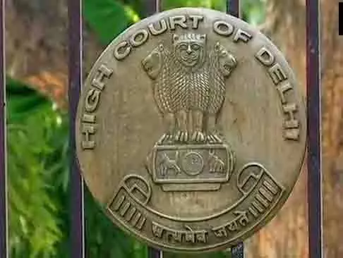 दिल्ली HC ने दिल्ली पुलिस की ऑनलाइन सामग्री हटाने की शक्तियों को चुनौती पर जवाब मांगा दिल्ली HC ने दिल्ली पुलिस की ऑनलाइन सामग्री हटाने की शक्तियों को चुनौती पर जवाब मांगा