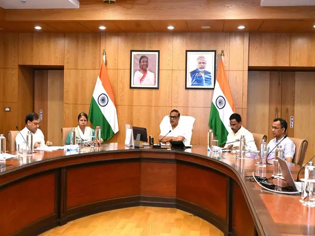 CM ने DC के साथ वीडियो कॉन्फ्रेंस की, 15 अगस्त को एति कोली दुति पाट का किया जाएगा शुभारंभ CM ने DC के साथ वीडियो कॉन्फ्रेंस की, 15 अगस्त को एति कोली दुति पाट का किया जाएगा शुभारंभ