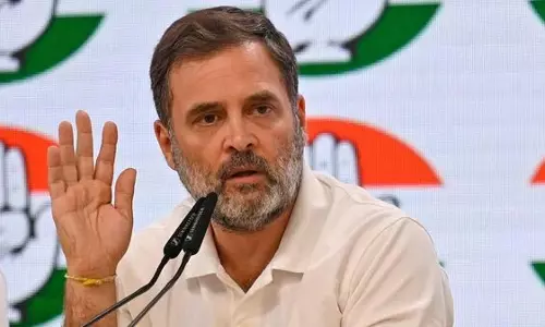 राहुल गांधी को धमकी, सावरकर पर बोलने से बचे नहीं तो चेहरे पर पोतेंगे कालिख