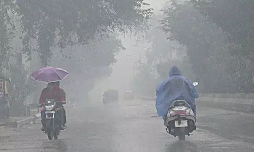Delhi के मेयर ने मानसून की तैयारियों पर समीक्षा बैठक की