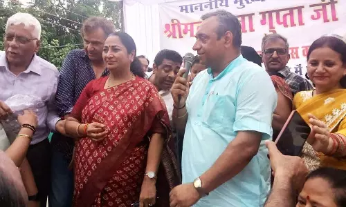 मुख्यमंत्री ने शालीमार बाग में बुनियादी परियोजनाओं का उद्घाटन किया मुख्यमंत्री ने शालीमार बाग में बुनियादी परियोजनाओं का उद्घाटन किया