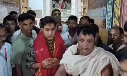 Odisha: आकाश अंबानी ने पुरी के श्री जगन्नाथ मंदिर में पूजा-अर्चना की