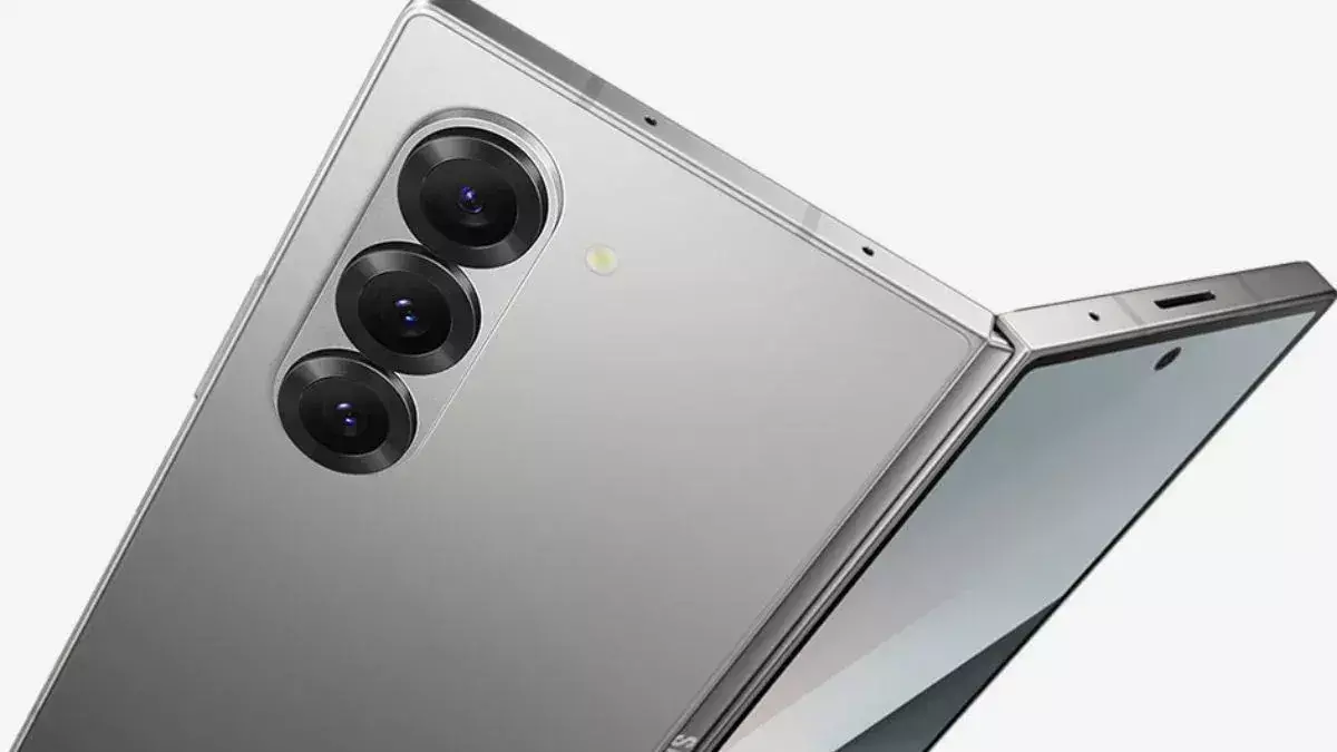 Samsung Galaxy Z Fold 7  लॉन्च से पहले रियल लाइफ इमेज लीक
