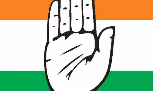 कांग्रेस सदस्यों ने DC का अपमान करने के लिए रविकुमार के खिलाफ शिकायत दर्ज कराने का फैसला किया