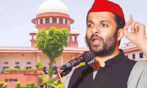 SC ने प्रोफेसर की अंतरिम जमानत बढ़ाई