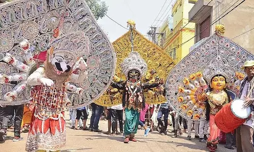 Sambalpur 8,000 से अधिक कलाकारों, चांदी के पंडाल के साथ भव्य शीतल षष्ठी यात्रा के लिए तैयार