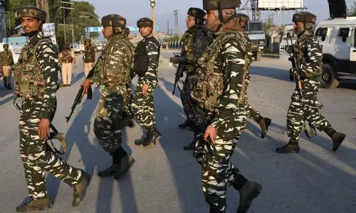 अमित शाह के दौरे से पहले CRPF महानिदेशक ने अमरनाथ यात्रा की तैयारियों की समीक्षा की अमित शाह के दौरे से पहले CRPF महानिदेशक ने अमरनाथ यात्रा की तैयारियों की समीक्षा की