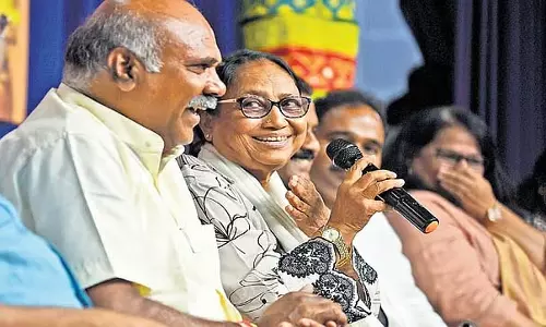 Karnataka : बानू मुश्ताक की हार्ट लैंप का 47 भाषाओं में अनुवाद किया जाएगा Karnataka : बानू मुश्ताक की हार्ट लैंप का 47 भाषाओं में अनुवाद किया जाएगा