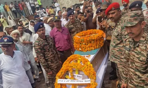 Kaithal में सिपाही गुरमीत का पूरे सैन्य सम्मान के साथ अंतिम संस्कार