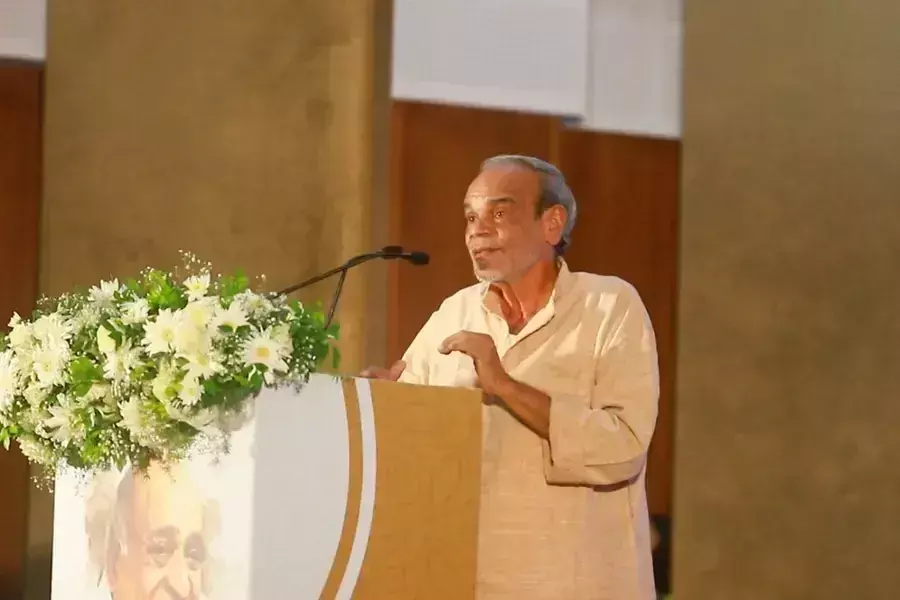 Kerala : इस धरती पर धीरे-धीरे चलो पांडुरंग हेगड़े का एक दयालु भविष्य के लिए शांत आह्वान Kerala : इस धरती पर धीरे-धीरे चलो पांडुरंग हेगड़े का एक दयालु भविष्य के लिए शांत आह्वान