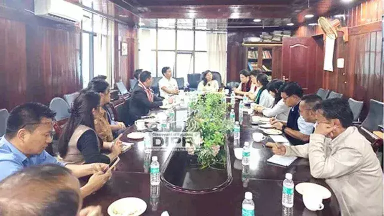 Nagaland : आई एंड सी विभाग, टीम कोरिया ने सहयोग की संभावनाओं पर चर्चा की Nagaland : आई एंड सी विभाग, टीम कोरिया ने सहयोग की संभावनाओं पर चर्चा की